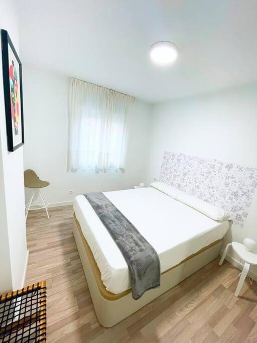 Modern Apartment In Malaga - Rosas Málaga Exterior foto