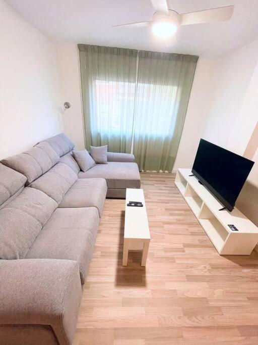 Modern Apartment In Malaga - Rosas Málaga Exterior foto